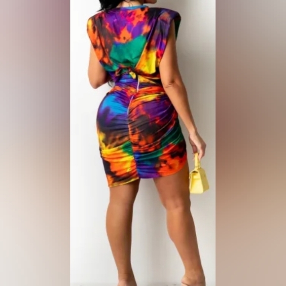 NWT Tangerine Red Tie-dye Sleeveless Crop Top & Pant 2 Piece Set - Picture 2 of 5